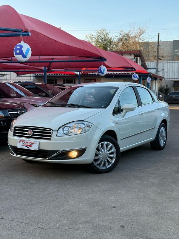 Fiat LINEA ESSENCE 1.8 2016 FERREIRA VEÍCULOS VENÂNCIO AIRES / Carros no Vale