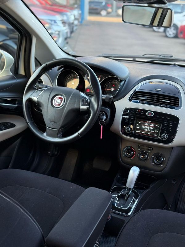 Fiat LINEA ESSENCE 1.8 2016 FERREIRA VEÍCULOS VENÂNCIO AIRES / Carros no Vale