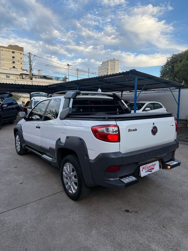 Fiat STRADA ADVENTURE CD 1.8 2014 FERREIRA VEÍCULOS VENÂNCIO AIRES / Carros no Vale