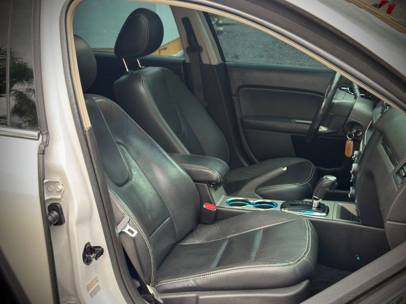 Ford FUSION SEL 2.5 2012 NEUMANN VEÍCULOS ARROIO DO MEIO / Carros no Vale