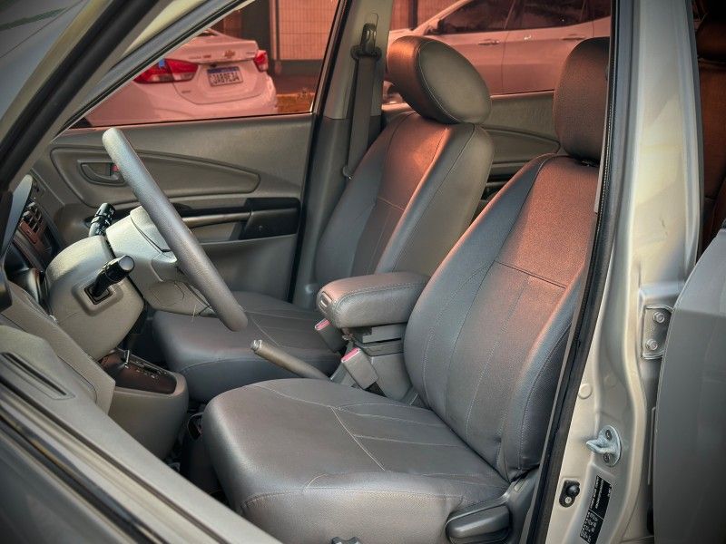 Hyundai TUCSON GL 2.0 2009 NEUMANN VEÍCULOS ARROIO DO MEIO / Carros no Vale