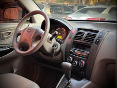 Hyundai TUCSON GL 2.0 2009 NEUMANN VEÍCULOS ARROIO DO MEIO / Carros no Vale
