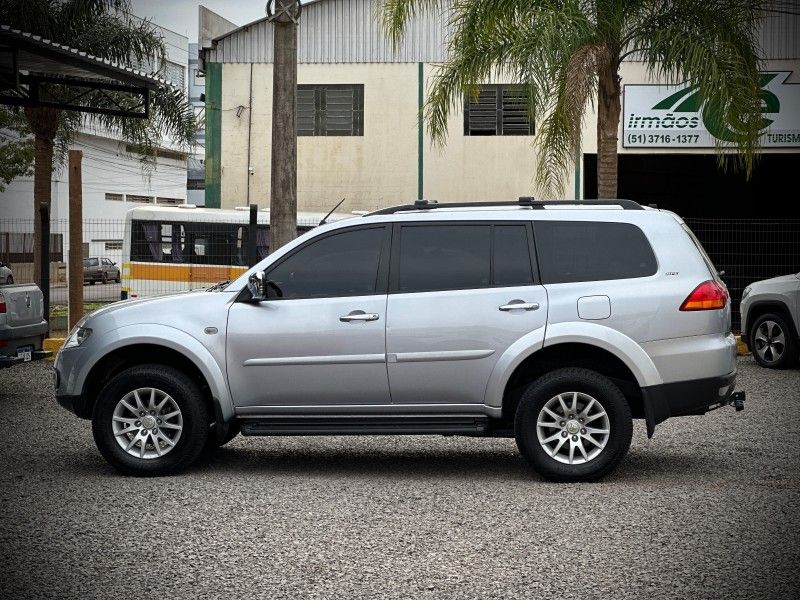 Mitsubishi PAJERO DAKAR 3.2 4X4 2010 NEUMANN VEÍCULOS ARROIO DO MEIO / Carros no Vale