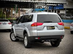 Mitsubishi PAJERO DAKAR 3.2 4X4 2010 NEUMANN VEÍCULOS ARROIO DO MEIO / Carros no Vale