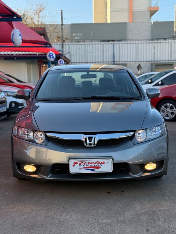 Honda CIVIC SEDAN LXL 2011 FERREIRA VEÍCULOS VENÂNCIO AIRES / Carros no Vale