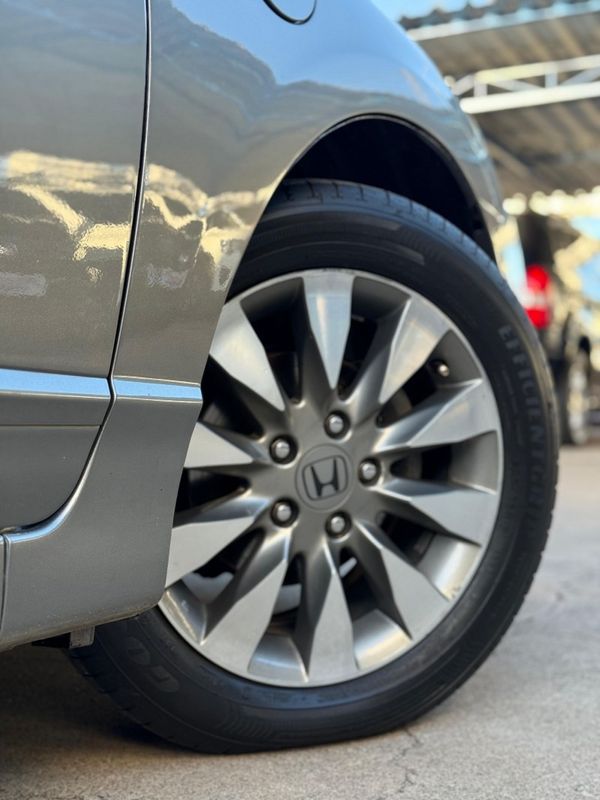 Honda CIVIC SEDAN LXL 2011 FERREIRA VEÍCULOS VENÂNCIO AIRES / Carros no Vale