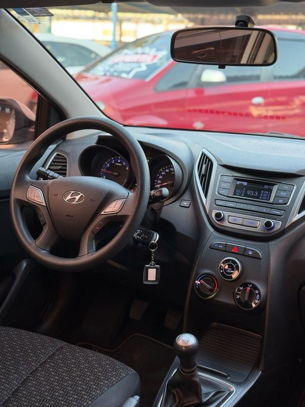 Hyundai HB20 COMFORT 1.0 2017 FERREIRA VEÍCULOS VENÂNCIO AIRES / Carros no Vale