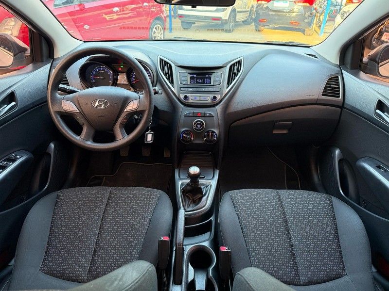 Hyundai HB20 COMFORT 1.0 2017 FERREIRA VEÍCULOS VENÂNCIO AIRES / Carros no Vale