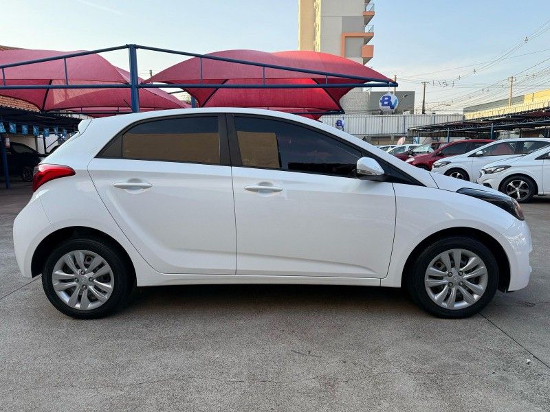 Hyundai HB20 COMFORT 1.0 2017 FERREIRA VEÍCULOS VENÂNCIO AIRES / Carros no Vale