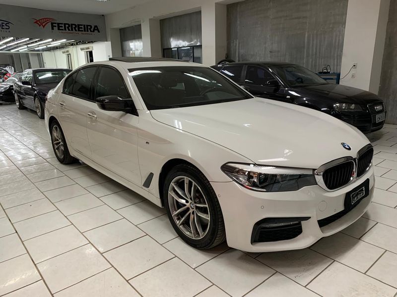 BMW 530I 2.0 16V TURBO GASOLINA M SPORT AUTOMÁTICO 2017/2018 FÁBIO BERNARDES PORTO ALEGRE / Carros no Vale