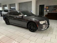 CHRYSLER 300 C 3.6 V6 GASOLINA AUTOMÁTICO 2015/2015 FÁBIO BERNARDES PORTO ALEGRE / Carros no Vale