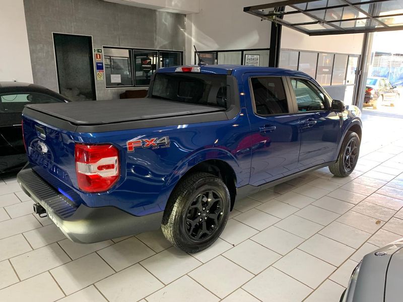 FORD MAVERICK 2.0 ECOBOOST GASOLINA LARIAT FX4 AUTOMÁTICO 2024/2024 FÁBIO BERNARDES PORTO ALEGRE / Carros no Vale