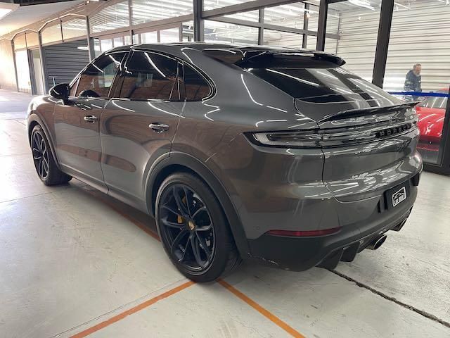 PORSCHE CAYENNE 4.0 V8 GASOLINA TURBO GT COUPÉ AWD TIPTRONIC S 2024/2024 FÁBIO BERNARDES PORTO ALEGRE / Carros no Vale