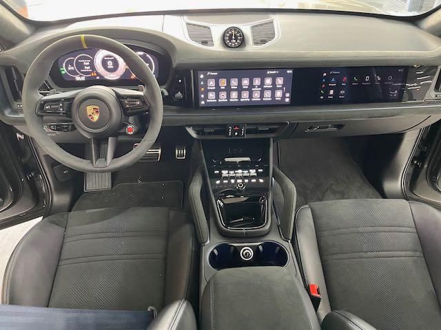 PORSCHE CAYENNE 4.0 V8 GASOLINA TURBO GT COUPÉ AWD TIPTRONIC S 2024/2024 FÁBIO BERNARDES PORTO ALEGRE / Carros no Vale