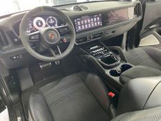 PORSCHE CAYENNE 4.0 V8 GASOLINA TURBO GT COUPÉ AWD TIPTRONIC S 2024/2024 FÁBIO BERNARDES PORTO ALEGRE / Carros no Vale