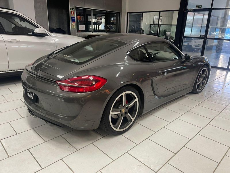 PORSCHE CAYMAN S 3.4 CAYMAN S 320CV GASOLINA 2P AUTOMATIZADO 2014/2014 FÁBIO BERNARDES PORTO ALEGRE / Carros no Vale