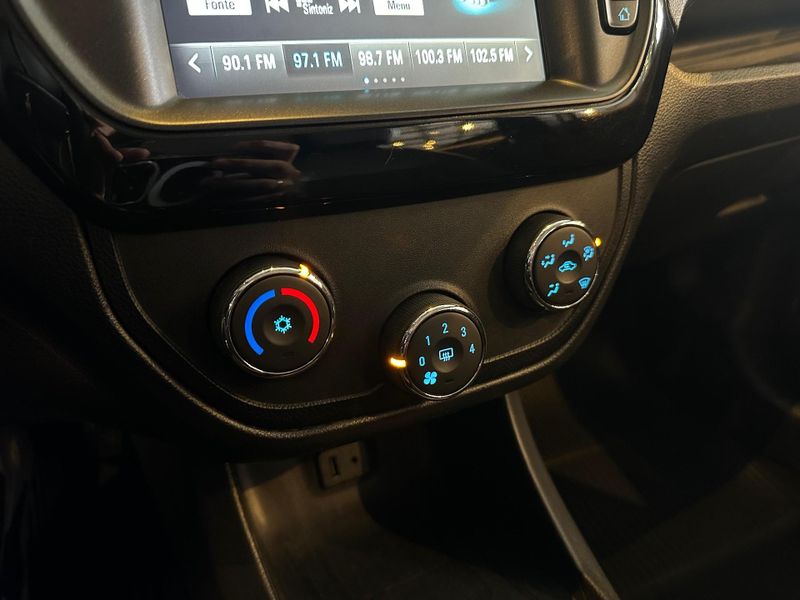 Chevrolet Cobalt LTZ 1.4 8V FlexPower/EconoFlex 4p 2016/2017 CONCEPT MOTORS PASSO FUNDO / Carros no Vale