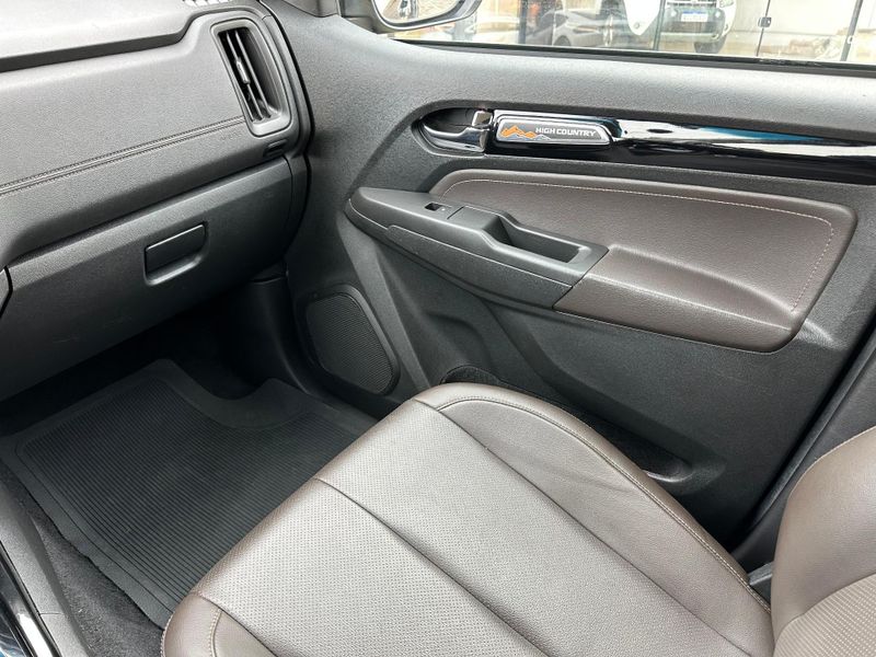 Chevrolet S-10 Pick-up S10 P-Up H.Country 2.8 4×4 CD Dies.Aut. 2021/2022 CONCEPT MOTORS PASSO FUNDO / Carros no Vale
