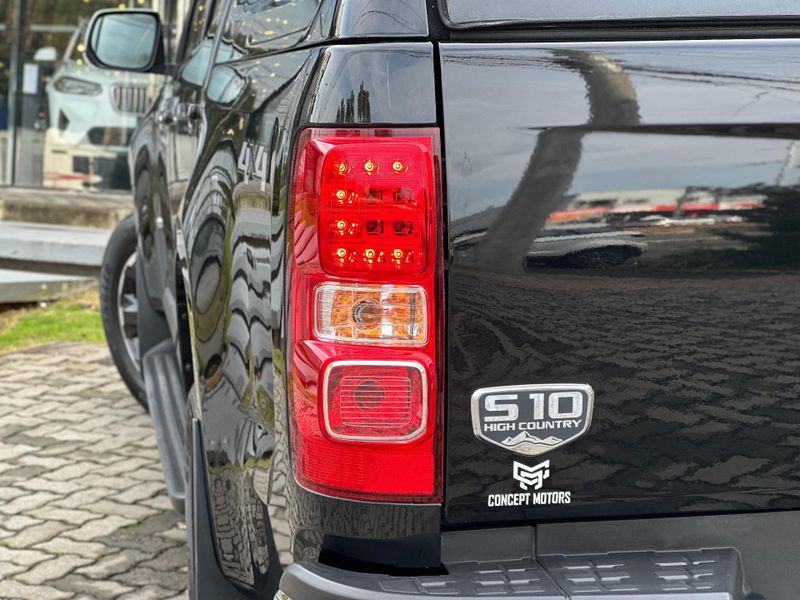 Chevrolet S-10 Pick-up S10 P-Up H.Country 2.8 4×4 CD Dies.Aut. 2021/2022 CONCEPT MOTORS PASSO FUNDO / Carros no Vale