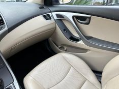 Hyundai Elantra GLS 2.0 16V Flex Aut. 2014/2015 CONCEPT MOTORS PASSO FUNDO / Carros no Vale