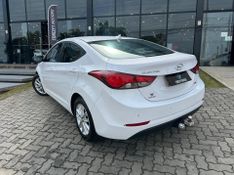 Hyundai Elantra GLS 2.0 16V Flex Aut. 2014/2015 CONCEPT MOTORS PASSO FUNDO / Carros no Vale