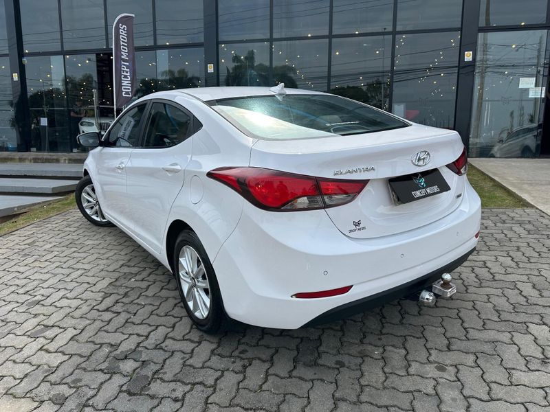 Hyundai Elantra GLS 2.0 16V Flex Aut. 2014/2015 CONCEPT MOTORS PASSO FUNDO / Carros no Vale
