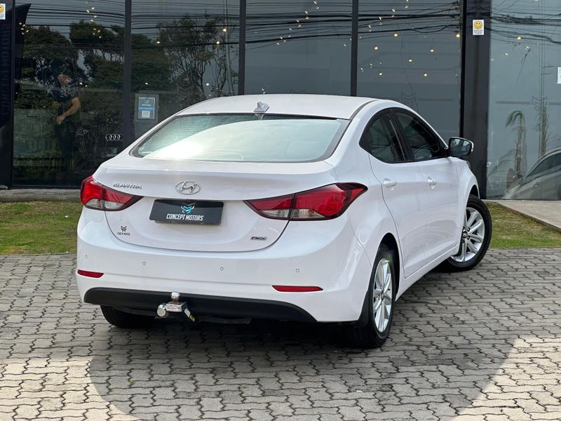 Hyundai Elantra GLS 2.0 16V Flex Aut. 2014/2015 CONCEPT MOTORS PASSO FUNDO / Carros no Vale