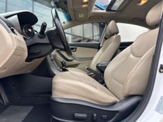 Hyundai Elantra GLS 2.0 16V Flex Aut. 2014/2015 CONCEPT MOTORS PASSO FUNDO / Carros no Vale