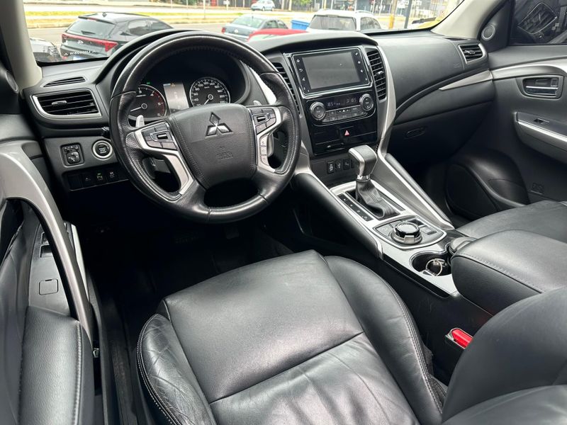 Mitsubishi Pajero Sport HPE 2.4 4×4 Diesel Aut. 2019/2020 CONCEPT MOTORS PASSO FUNDO / Carros no Vale