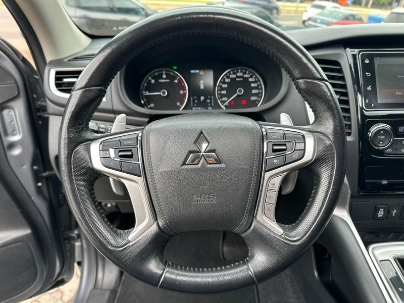 Mitsubishi Pajero Sport HPE 2.4 4×4 Diesel Aut. 2019/2020 CONCEPT MOTORS PASSO FUNDO / Carros no Vale