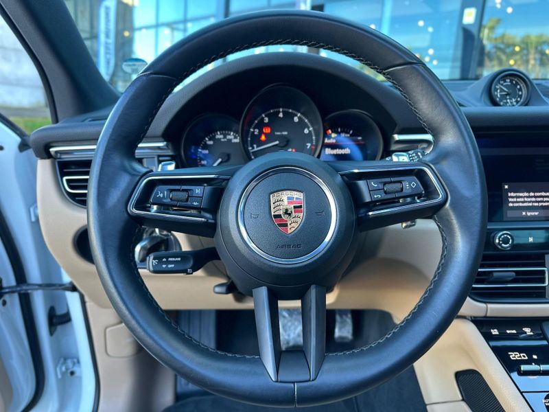 Porsche Macan 2.0 Turbo 2022/2022 CONCEPT MOTORS PASSO FUNDO / Carros no Vale
