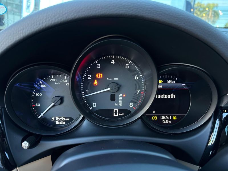 Porsche Macan 2.0 Turbo 2022/2022 CONCEPT MOTORS PASSO FUNDO / Carros no Vale