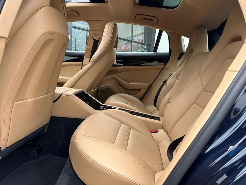 Porsche Panamera 4 2.9 (HÃ­brido) 2019/2020 CONCEPT MOTORS PASSO FUNDO / Carros no Vale