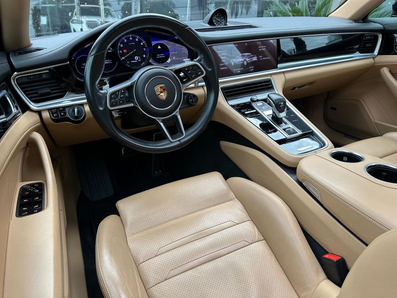 Porsche Panamera 4 2.9 (HÃ­brido) 2019/2020 CONCEPT MOTORS PASSO FUNDO / Carros no Vale