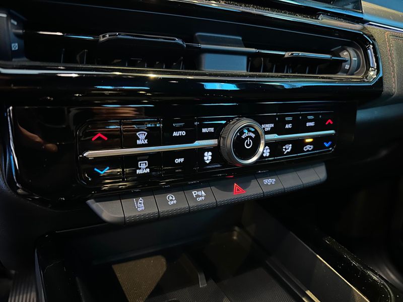 Ram Rampage R/T HURRIC 4 2.0 TB CD 4X4 Aut. 2023/2024 CONCEPT MOTORS PASSO FUNDO / Carros no Vale