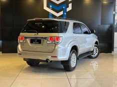 Toyota Hilux SW4 SRV D4-D 4×4 3.0 TDI Dies Aut 2012/2013 CONCEPT MOTORS PASSO FUNDO / Carros no Vale