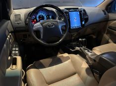 Toyota Hilux SW4 SRV D4-D 4×4 3.0 TDI Dies Aut 2012/2013 CONCEPT MOTORS PASSO FUNDO / Carros no Vale