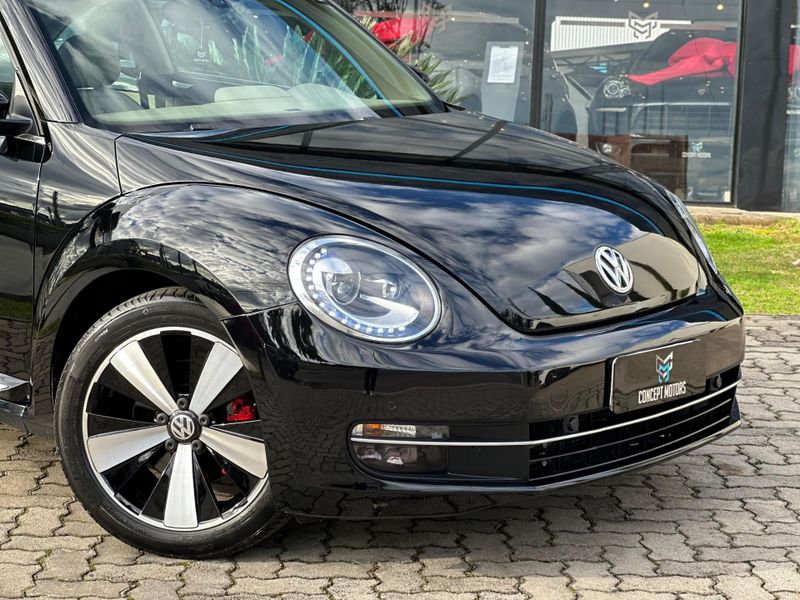 Volkswagen Fusca 2.0 TSI 16V Aut. 2012/2013 CONCEPT MOTORS PASSO FUNDO / Carros no Vale