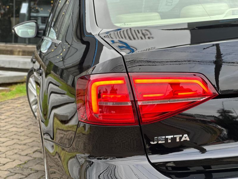 Volkswagen Jetta Highline 2.0 TSI 16V 4p Tiptronic 2016/2016 CONCEPT MOTORS PASSO FUNDO / Carros no Vale