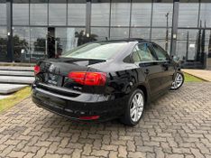 Volkswagen Jetta Highline 2.0 TSI 16V 4p Tiptronic 2016/2016 CONCEPT MOTORS PASSO FUNDO / Carros no Vale