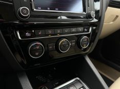 Volkswagen Jetta Highline 2.0 TSI 16V 4p Tiptronic 2016/2016 CONCEPT MOTORS PASSO FUNDO / Carros no Vale
