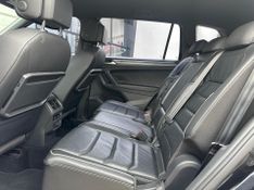Volkswagen Tiguan Allspac R-Line 350 TSI 2.0 4×4 2019/2020 CONCEPT MOTORS PASSO FUNDO / Carros no Vale