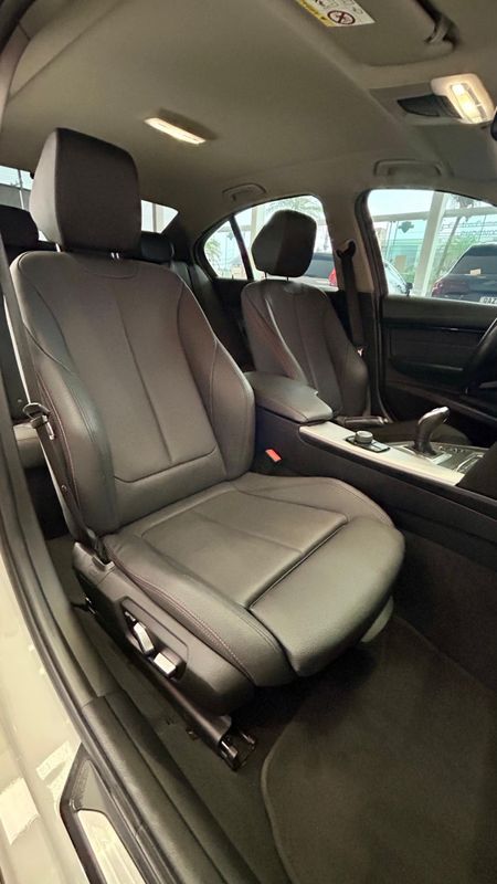 BMW 320iA Modern/Sport TB 2.0/A./GP 2017/2018 PC VEÍCULOS SANTA CRUZ DO SUL / Carros no Vale