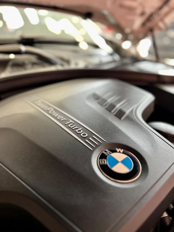BMW 320iA Modern/Sport TB 2.0/A./GP 2017/2018 PC VEÍCULOS SANTA CRUZ DO SUL / Carros no Vale