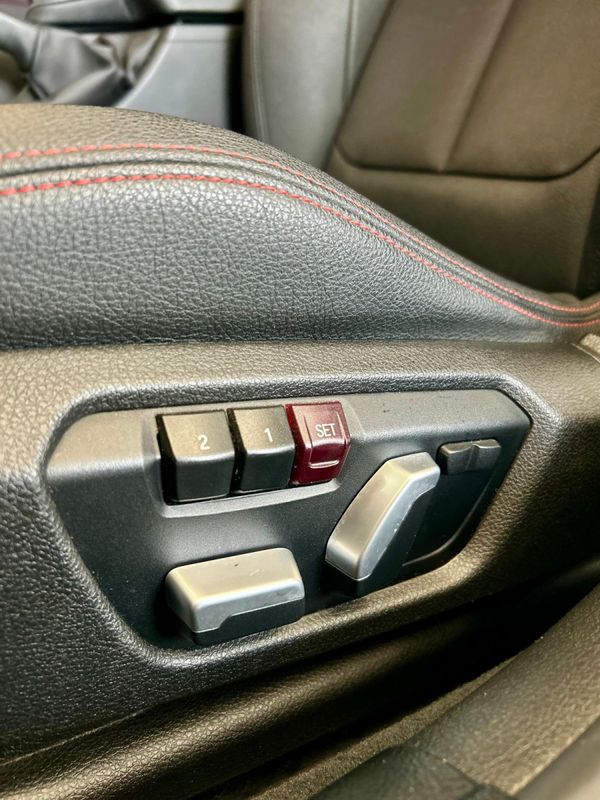 BMW 320iA Modern/Sport TB 2.0/A./GP 2017/2018 PC VEÍCULOS SANTA CRUZ DO SUL / Carros no Vale