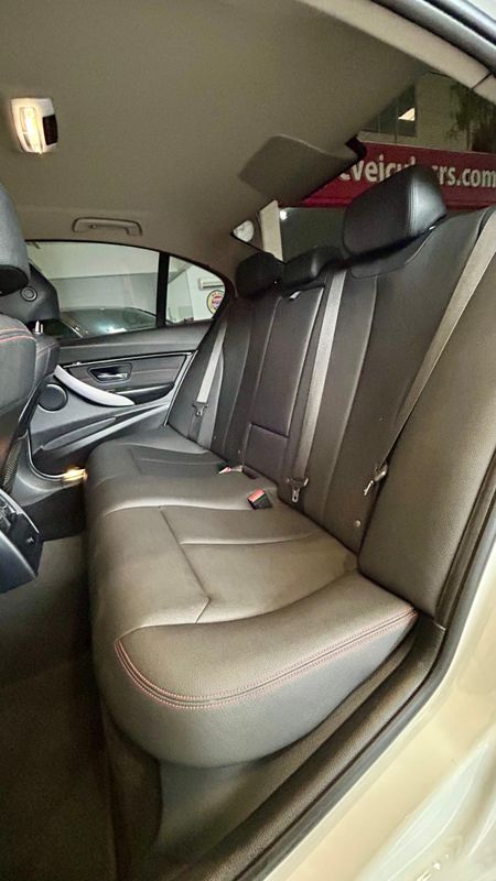 BMW 320iA Modern/Sport TB 2.0/A./GP 2017/2018 PC VEÍCULOS SANTA CRUZ DO SUL / Carros no Vale