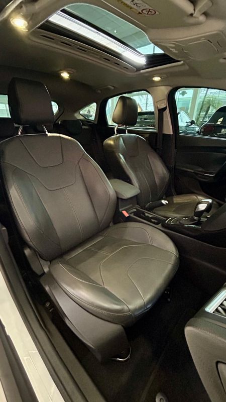 Ford Focus TITA/TITA Plus 2.0 2017/2018 PC VEÍCULOS SANTA CRUZ DO SUL / Carros no Vale