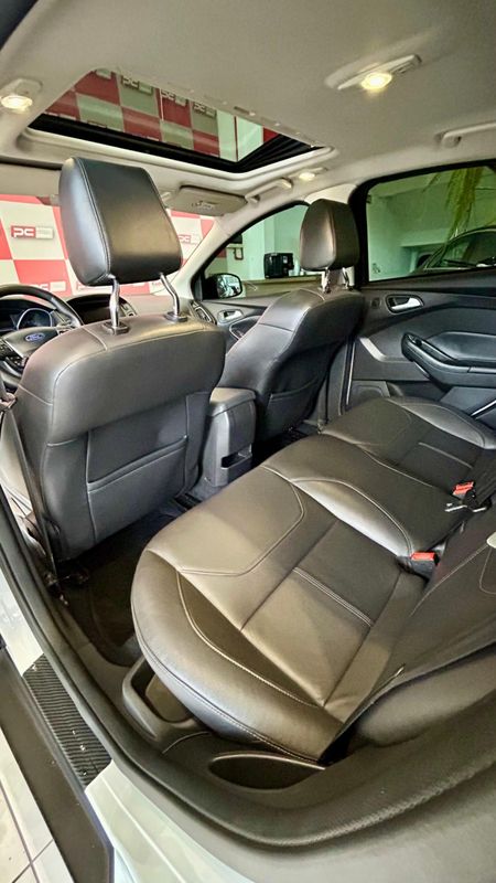 Ford Focus TITA/TITA Plus 2.0 2017/2018 PC VEÍCULOS SANTA CRUZ DO SUL / Carros no Vale