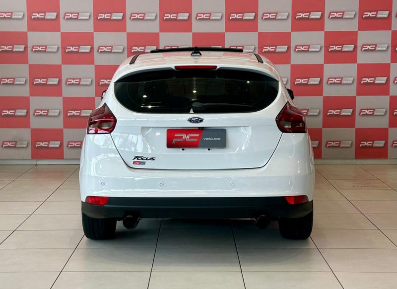 Ford Focus TITA/TITA Plus 2.0 2017/2018 PC VEÍCULOS SANTA CRUZ DO SUL / Carros no Vale