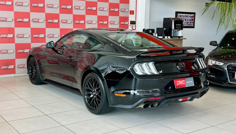 Ford Mustang GT Premium 5.0 V8 2018/2019 PC VEÍCULOS SANTA CRUZ DO SUL / Carros no Vale